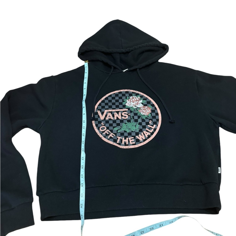Woman’s Vans Off the Wall Cropped Black Rose Dreams Flower Hoodie Size Medium
